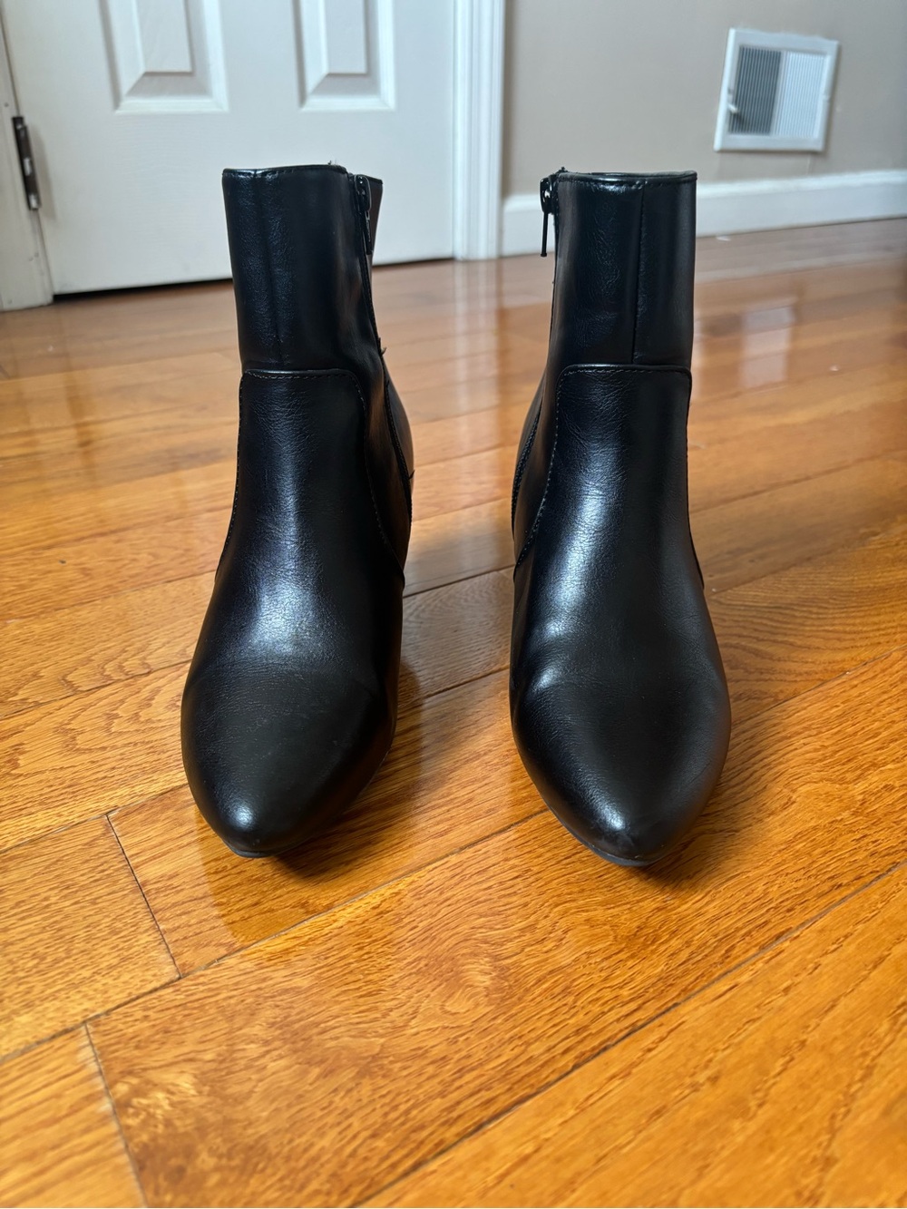 Women's Black Pointed Toe kitten heel Ankle Booties with Side Zip